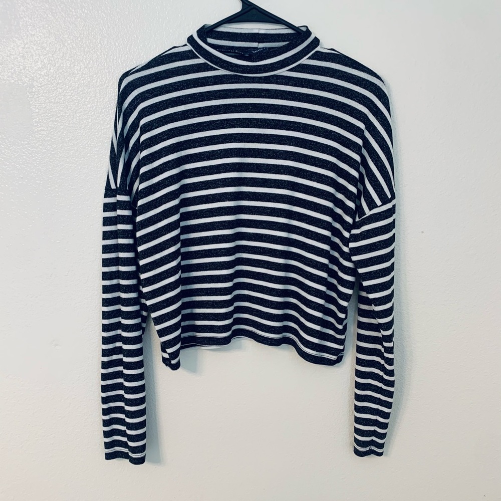 Forever 21 Long Sleeve Knit Top